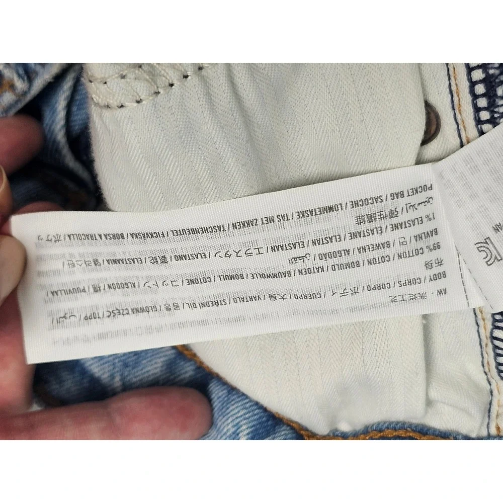 Abercrombie & Fitch The Mom Short High Rise Distressed Denim Womens 26/2